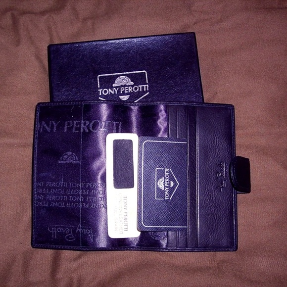 Authentic TONY PEROTTIleather man's bill folder